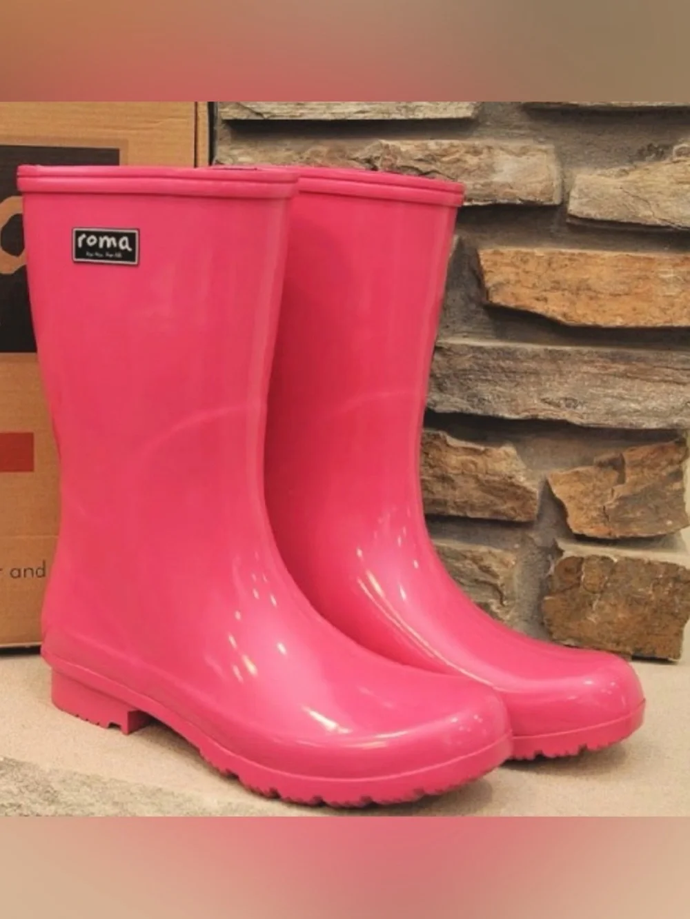 Girls pink Roma rain boots size 3